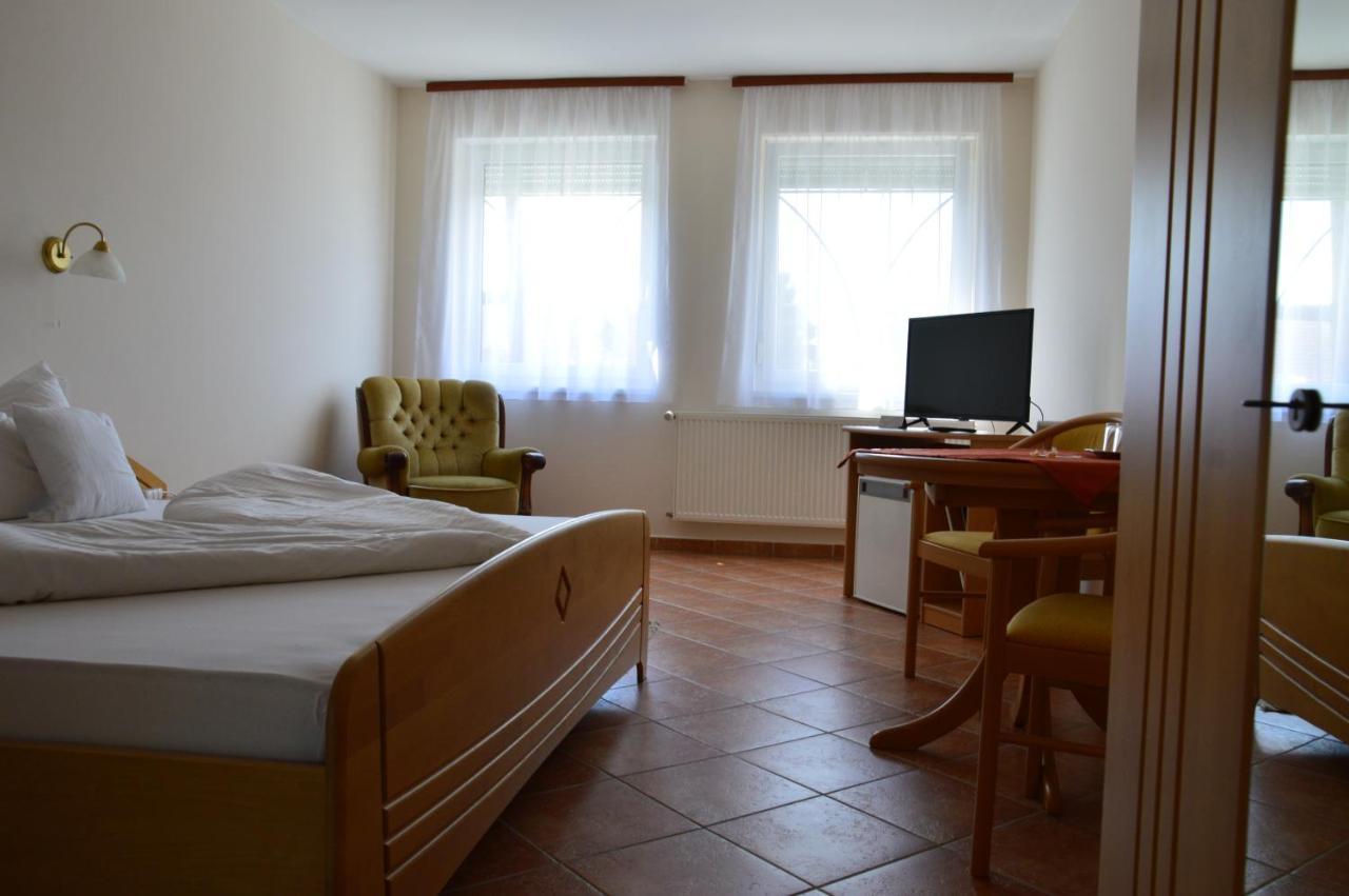 Hotel Harka ฮอร์กานี ภายนอก รูปภาพ